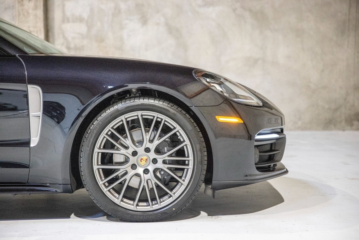 2023 Porsche Panamera Panamera 4 Platinum Edition