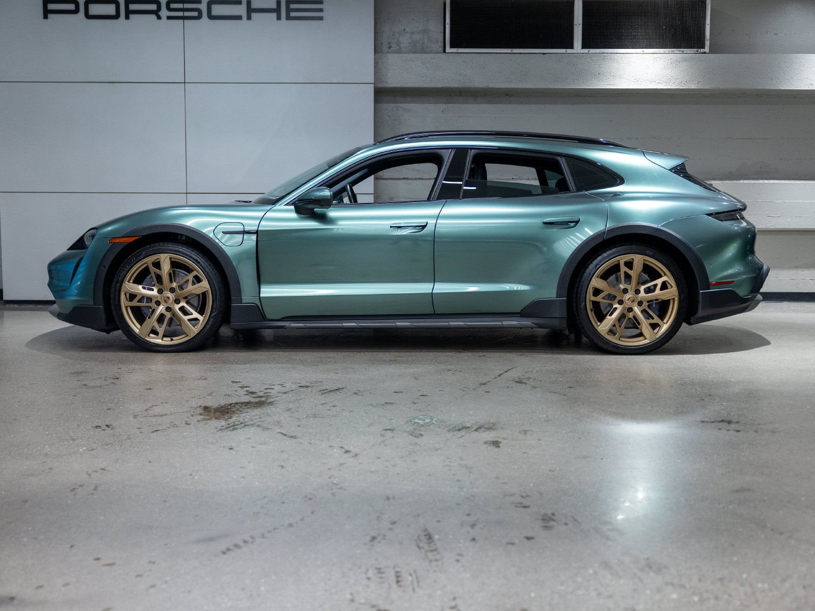 Certified 2021 Porsche Taycan Base with VIN WP0BA2Y16MSA71134 for sale in San Francisco, CA
