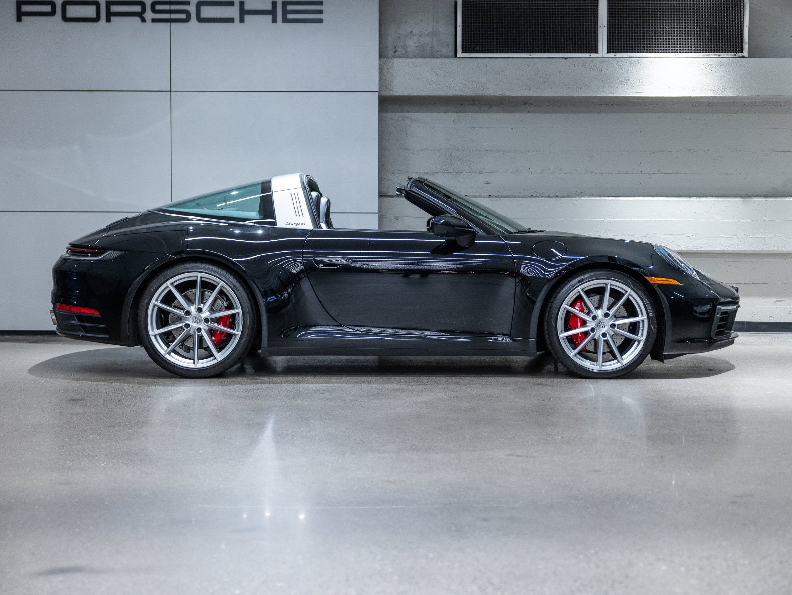 2024 Porsche 911 Targa 4S
