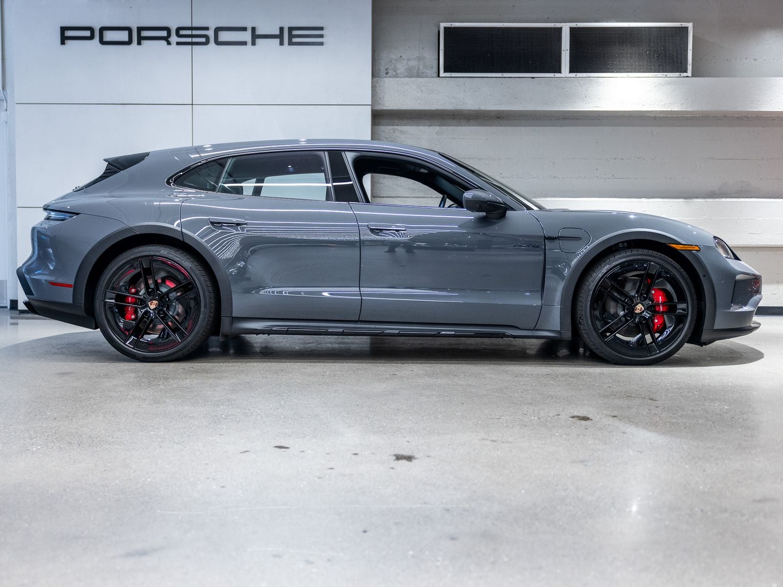 2026 Porsche Taycan Taycan 4S Cross Turismo