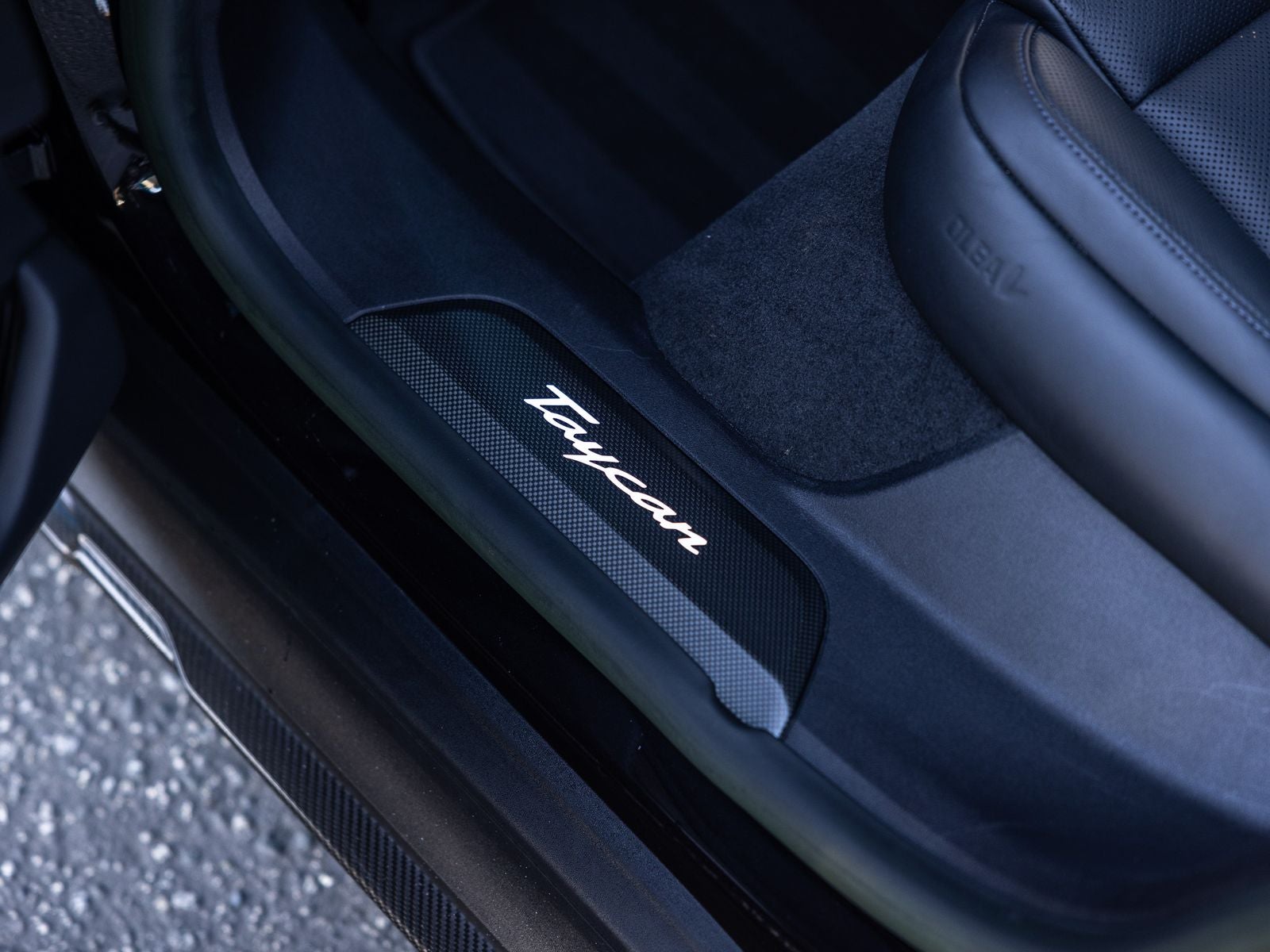 2023 Porsche Taycan Turbo S Cross Turismo