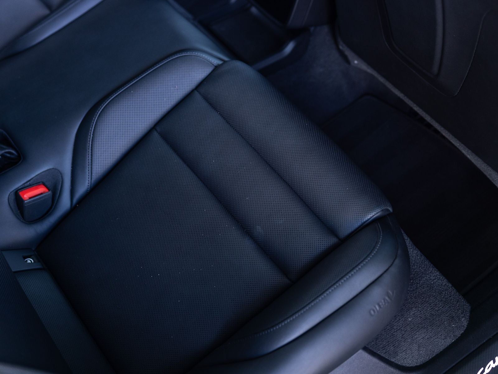 2023 Porsche Taycan Turbo S Cross Turismo