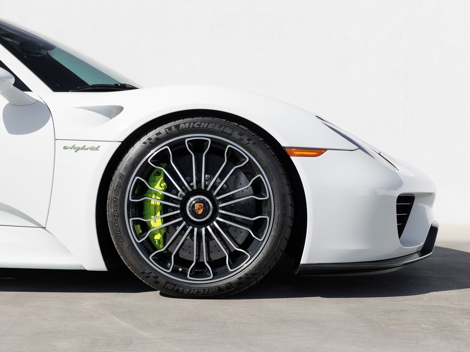 2015 Porsche 918 Spyder