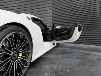 2015 Porsche 918 Spyder