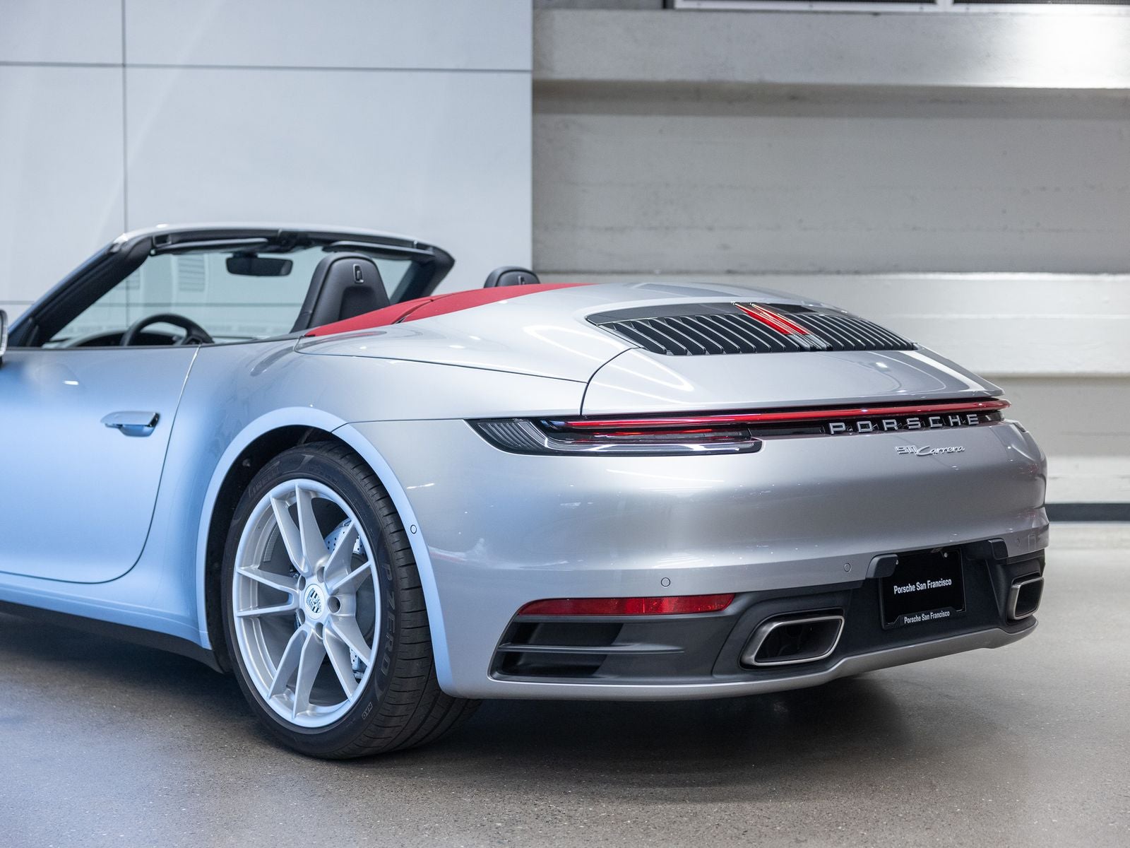 2024 Porsche 911 Carrera Cabriolet