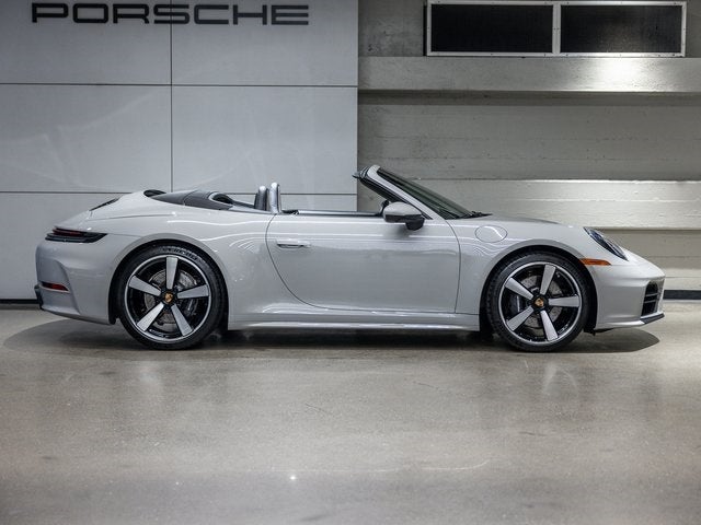 2025 Porsche 911 911 Carrera Cabriolet