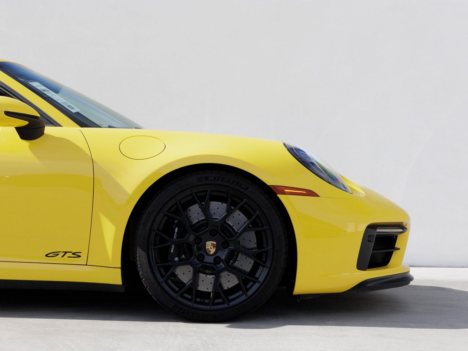 2023 Porsche 911 Carrera 4 GTS