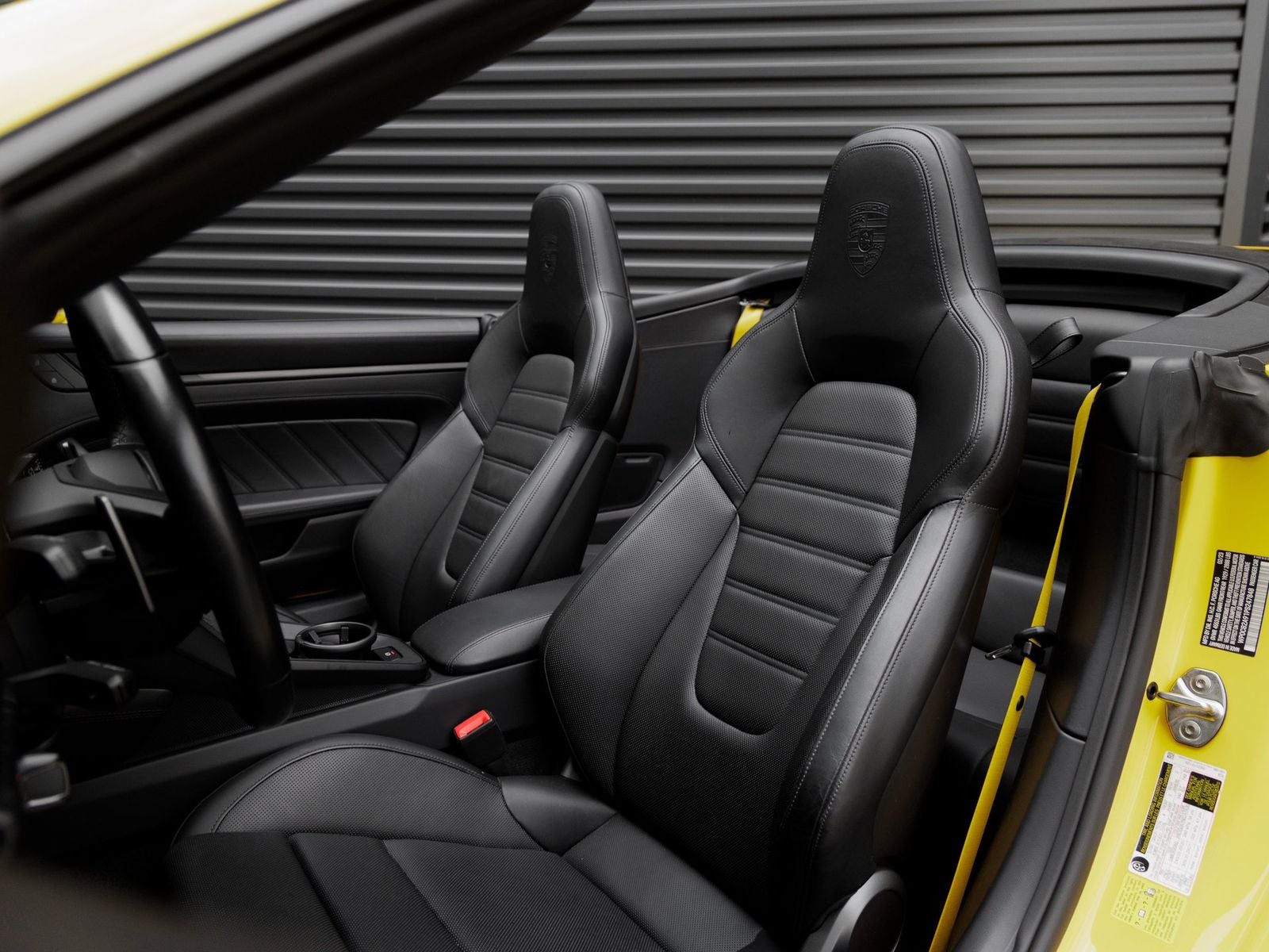 2023 Porsche 911 Carrera 4 GTS