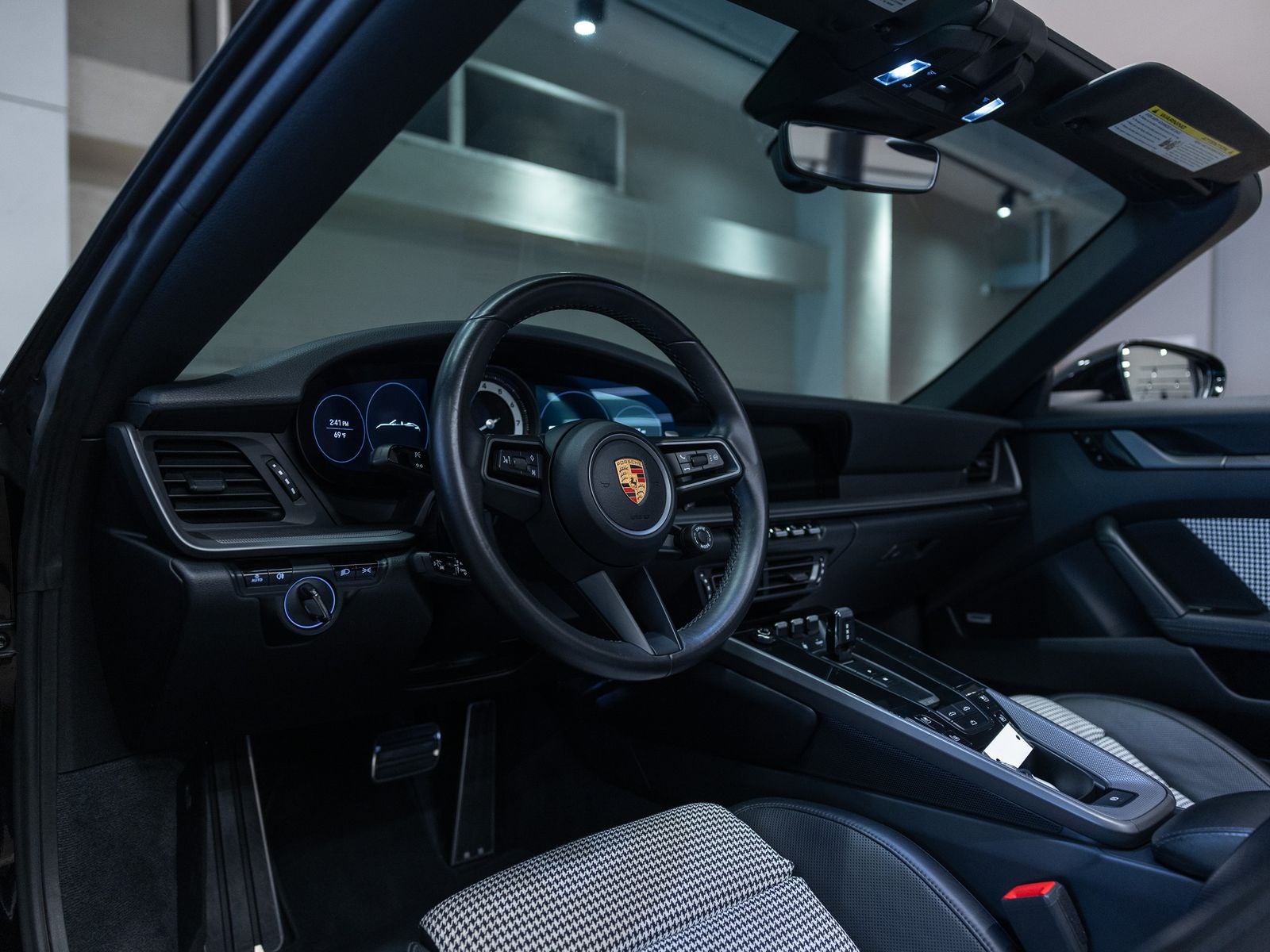 2020 Porsche 911 Carrera 4S Cabriolet