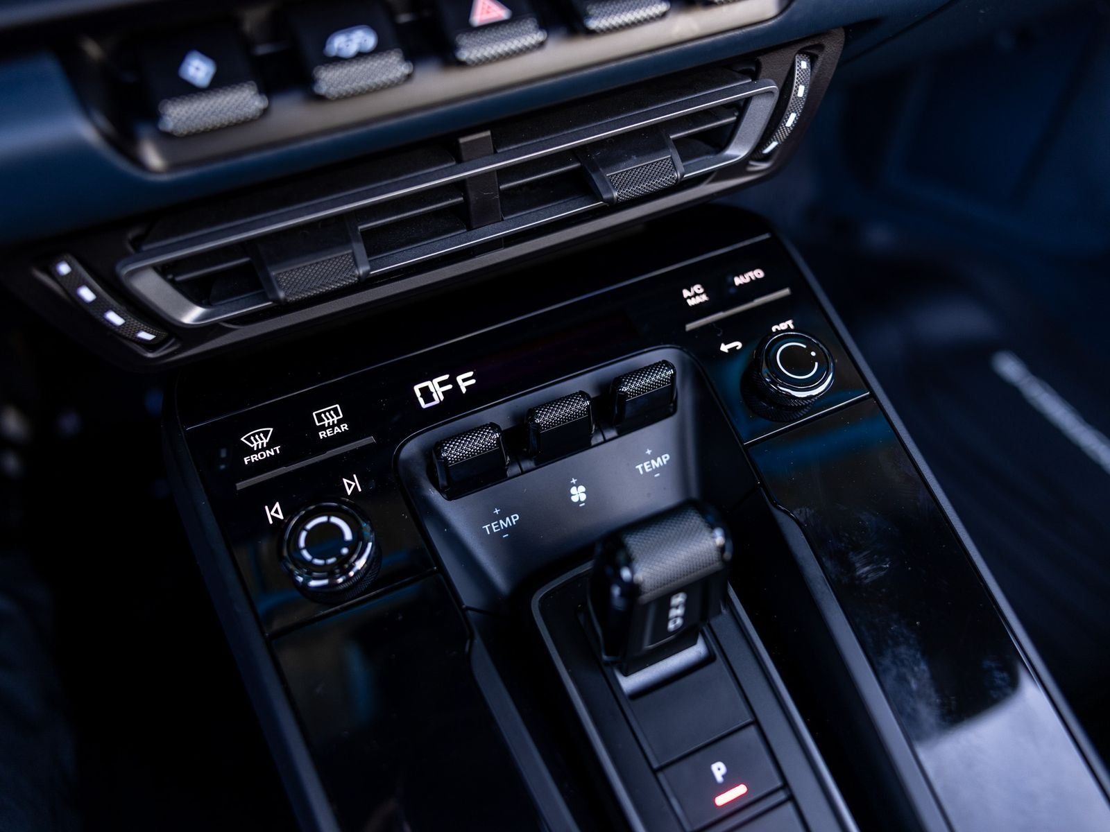 2023 Porsche 911 Carrera GTS Cabriolet