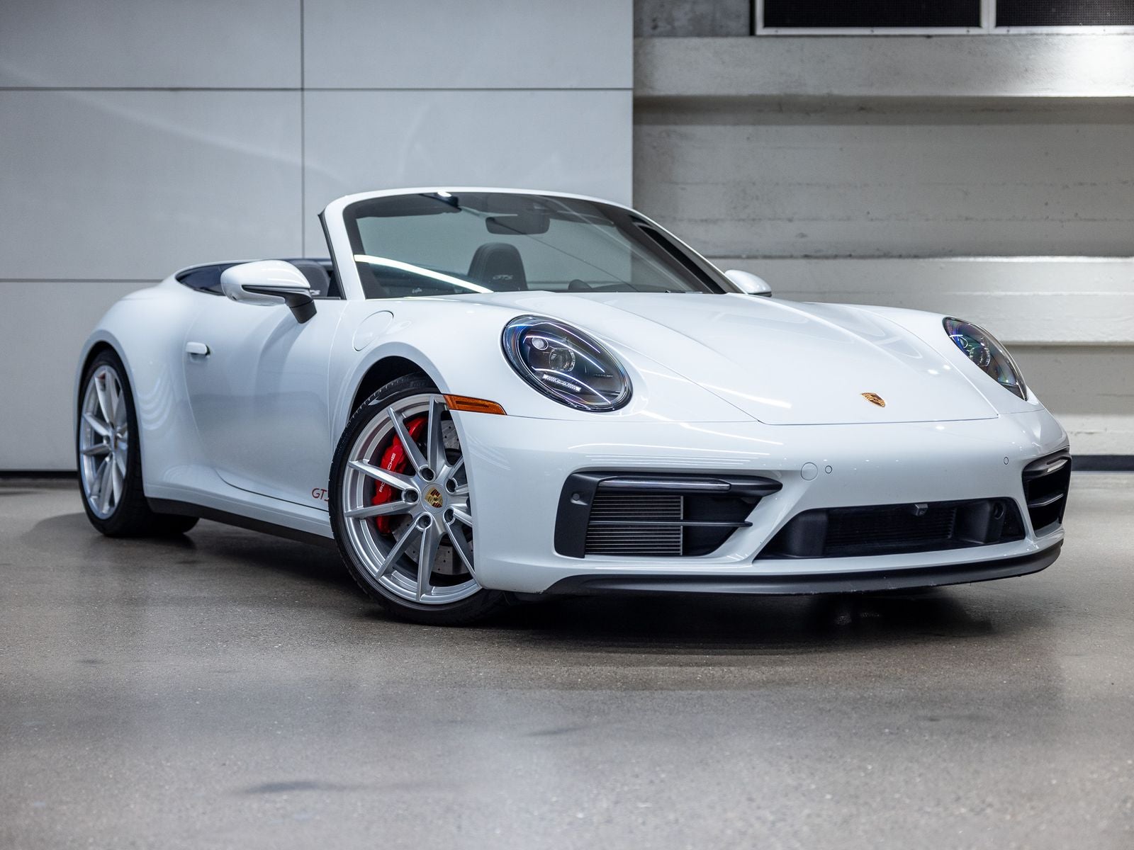 2022 Porsche 911 911 Carrera GTS Cabriolet (MY22)