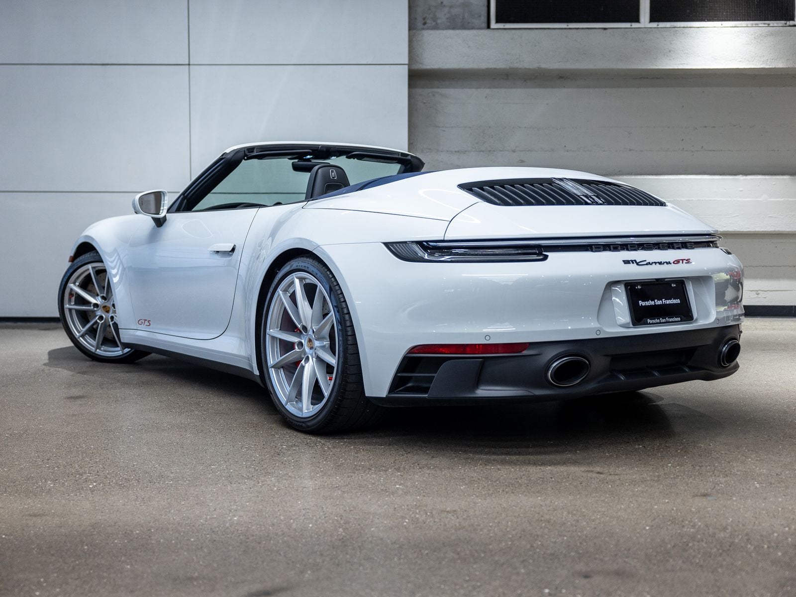 2022 Porsche 911 911 Carrera GTS Cabriolet (MY22)