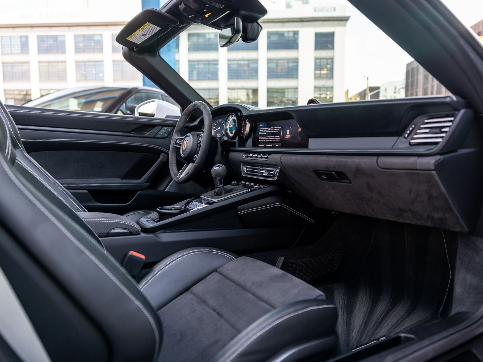 2022 Porsche 911 911 Carrera GTS Cabriolet (MY22)
