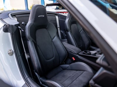 2022 Porsche 911 911 Carrera GTS Cabriolet (MY22)