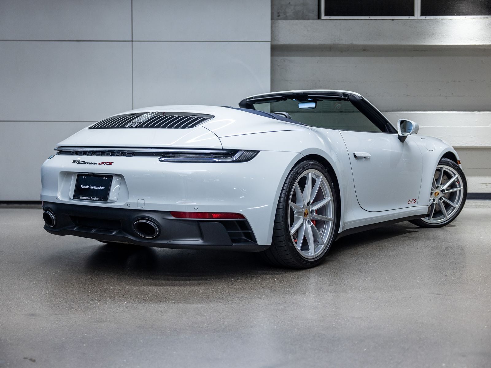 2022 Porsche 911 911 Carrera GTS Cabriolet (MY22)