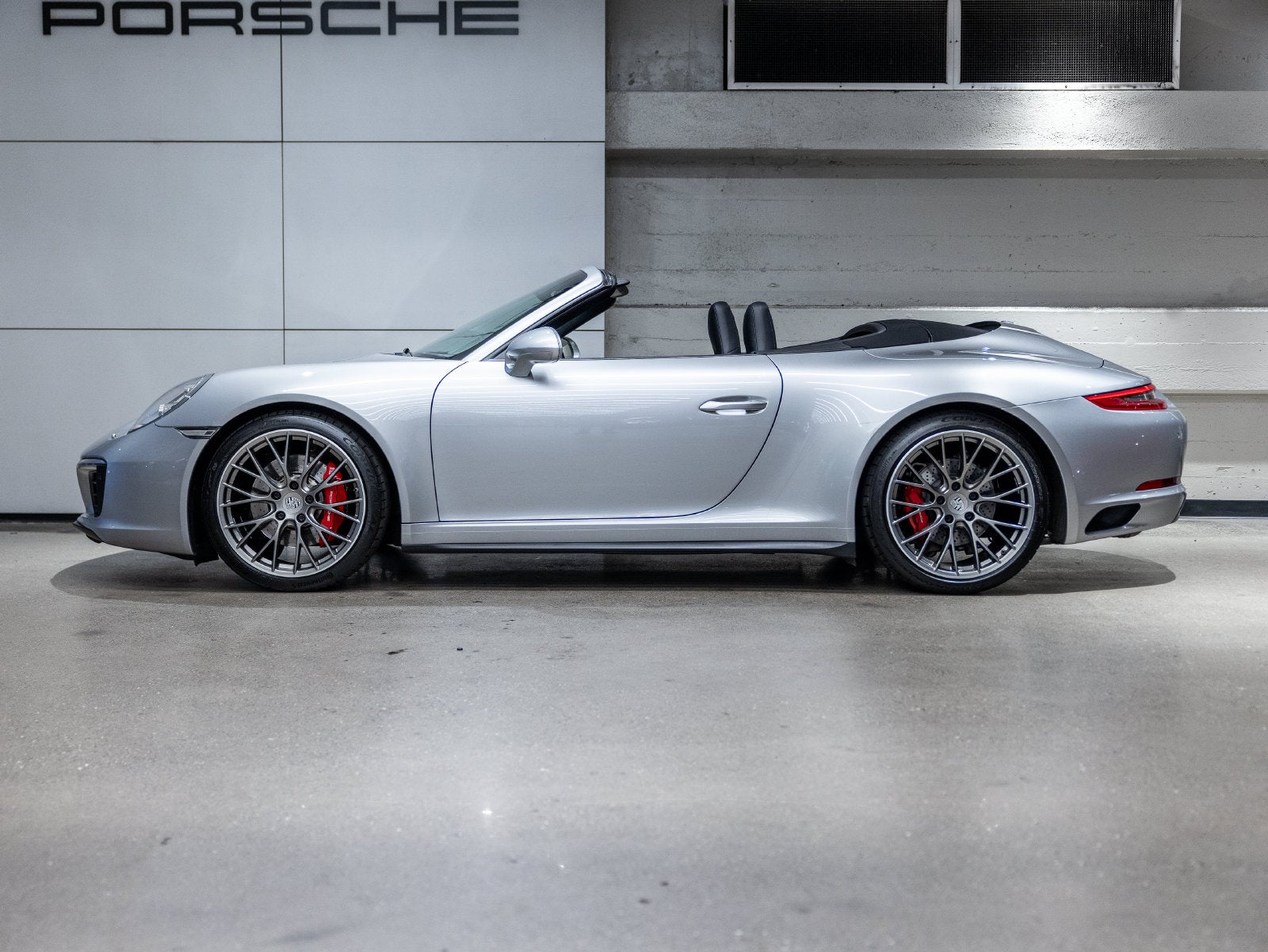 2017 Porsche 911 911 Carrera 4S Cabriolet