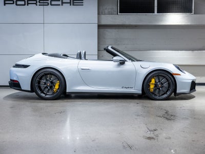 2025 Porsche 911 911 Carrera 4 GTS Cabriolet