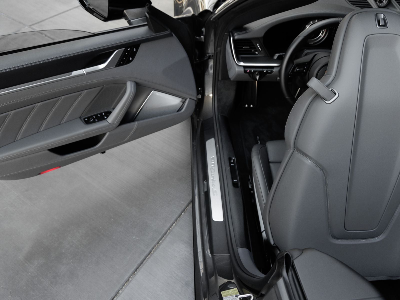 2024 Porsche 911 911 Turbo S Cabriolet
