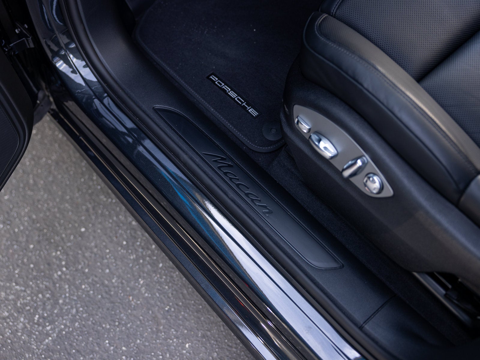 2025 Porsche Macan Macan