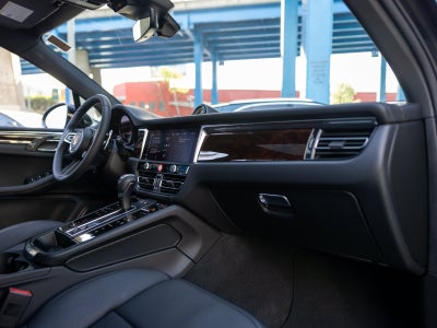 2025 Porsche Macan Macan