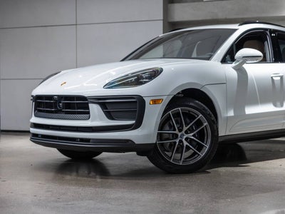 2026 Porsche Macan Base