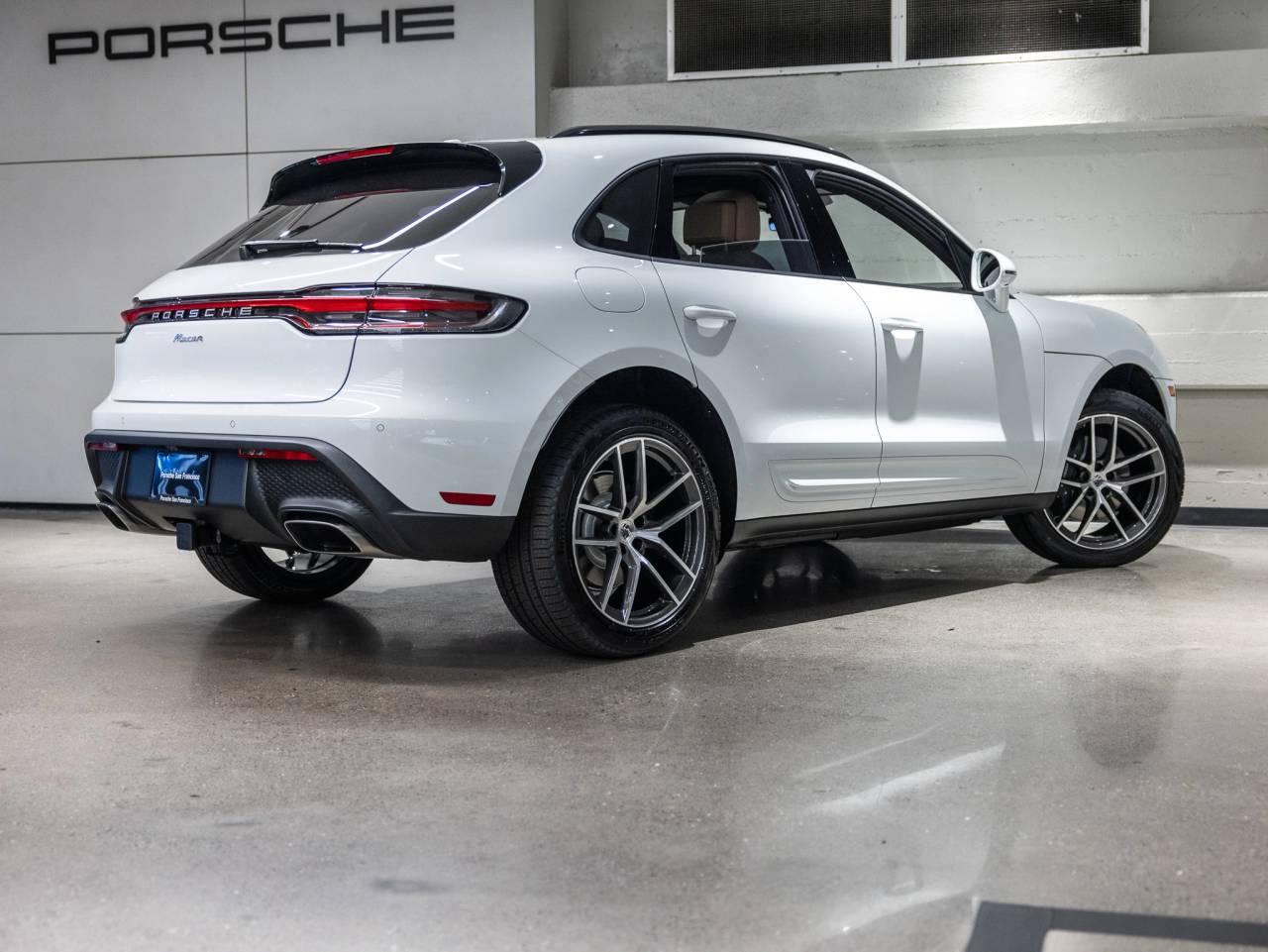 2026 Porsche Macan Base