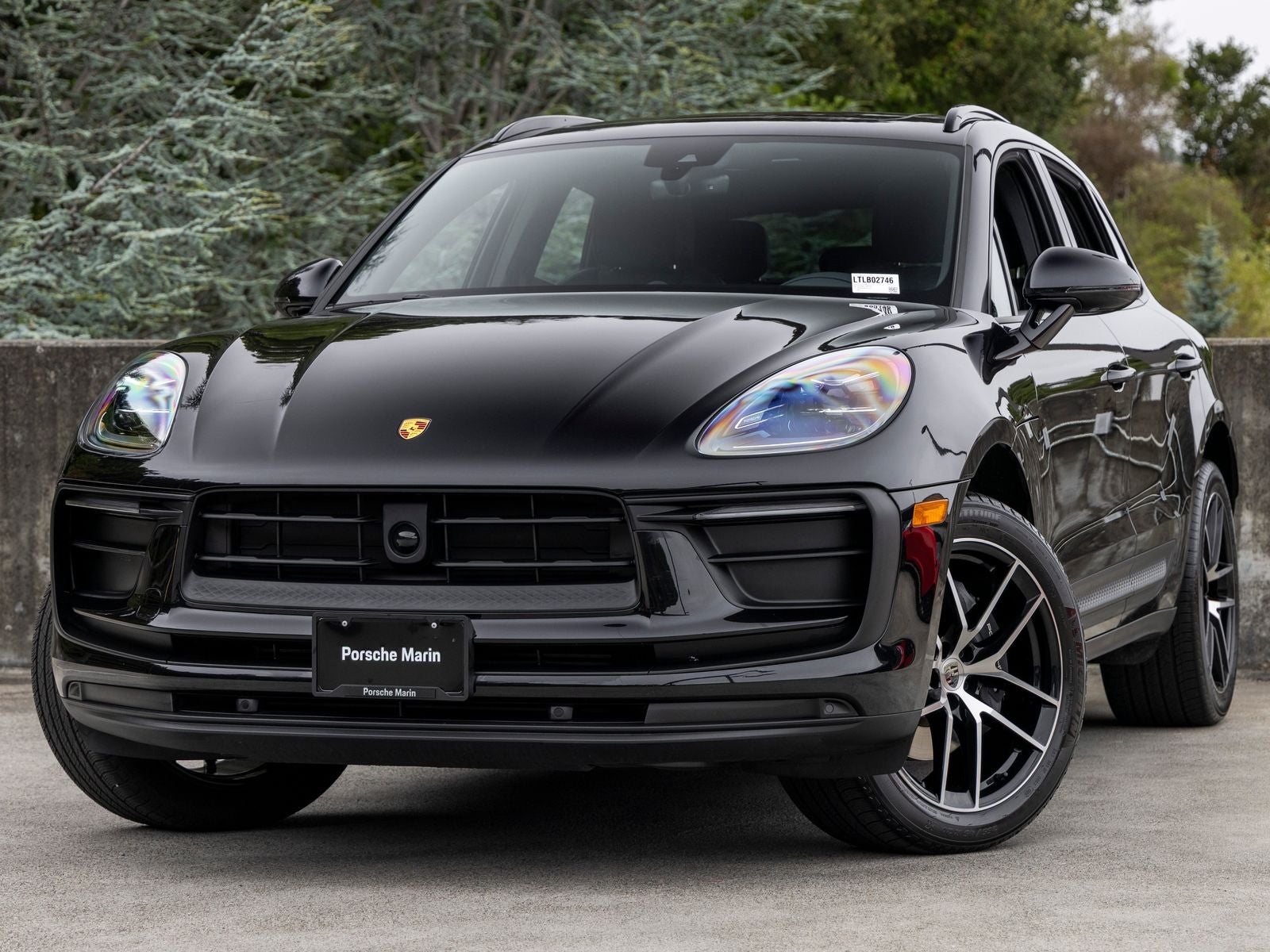 2026 Porsche Macan Base