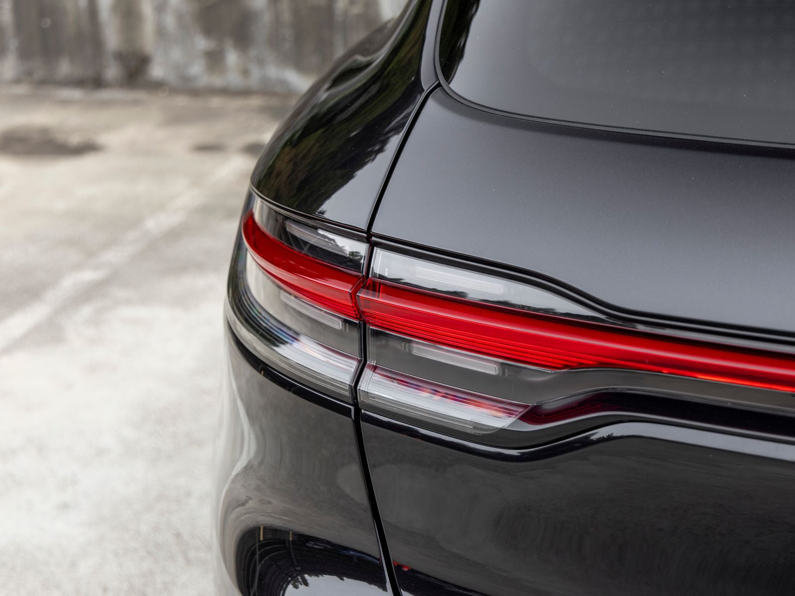 2026 Porsche Macan Base