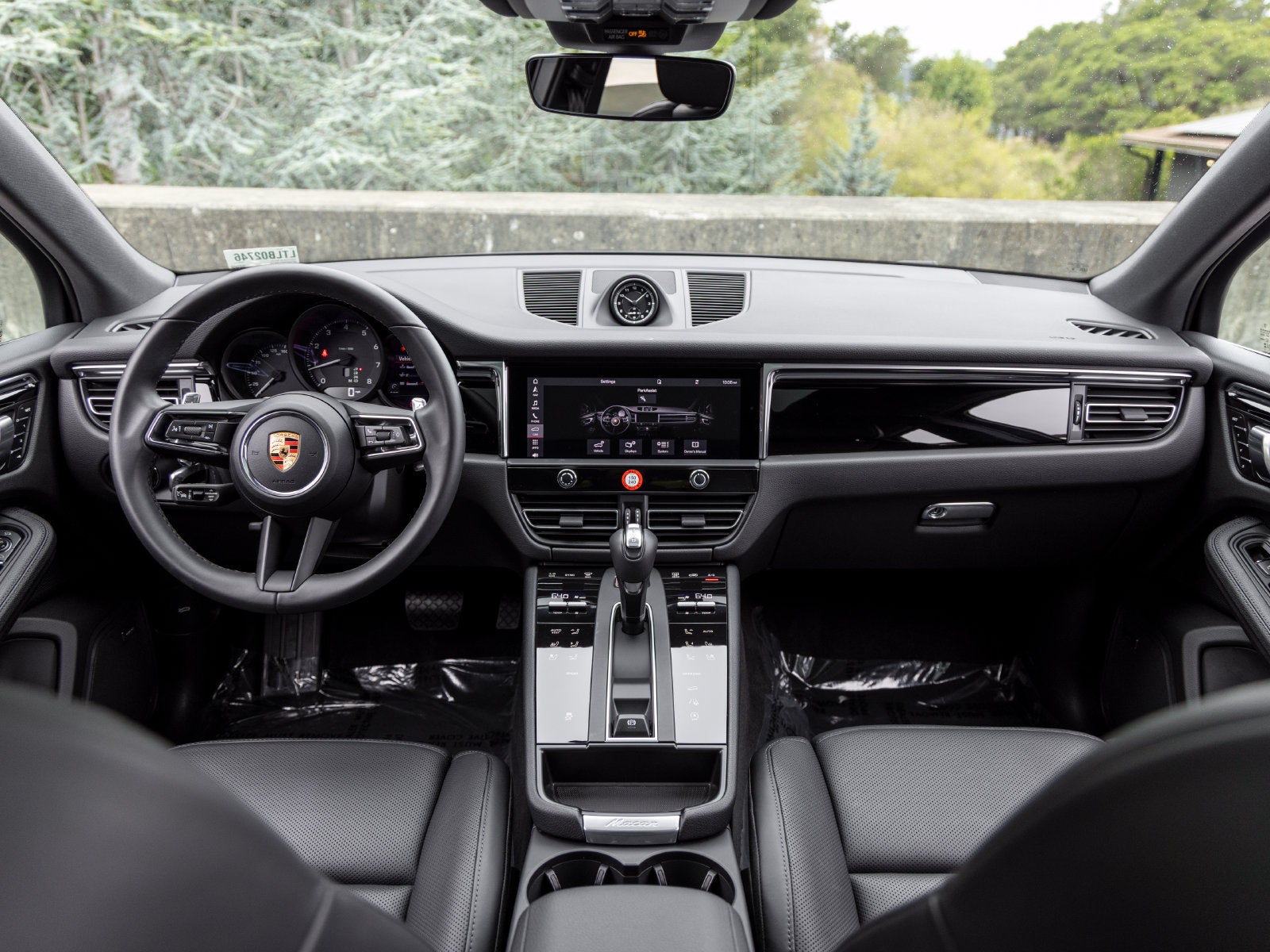 2026 Porsche Macan Base