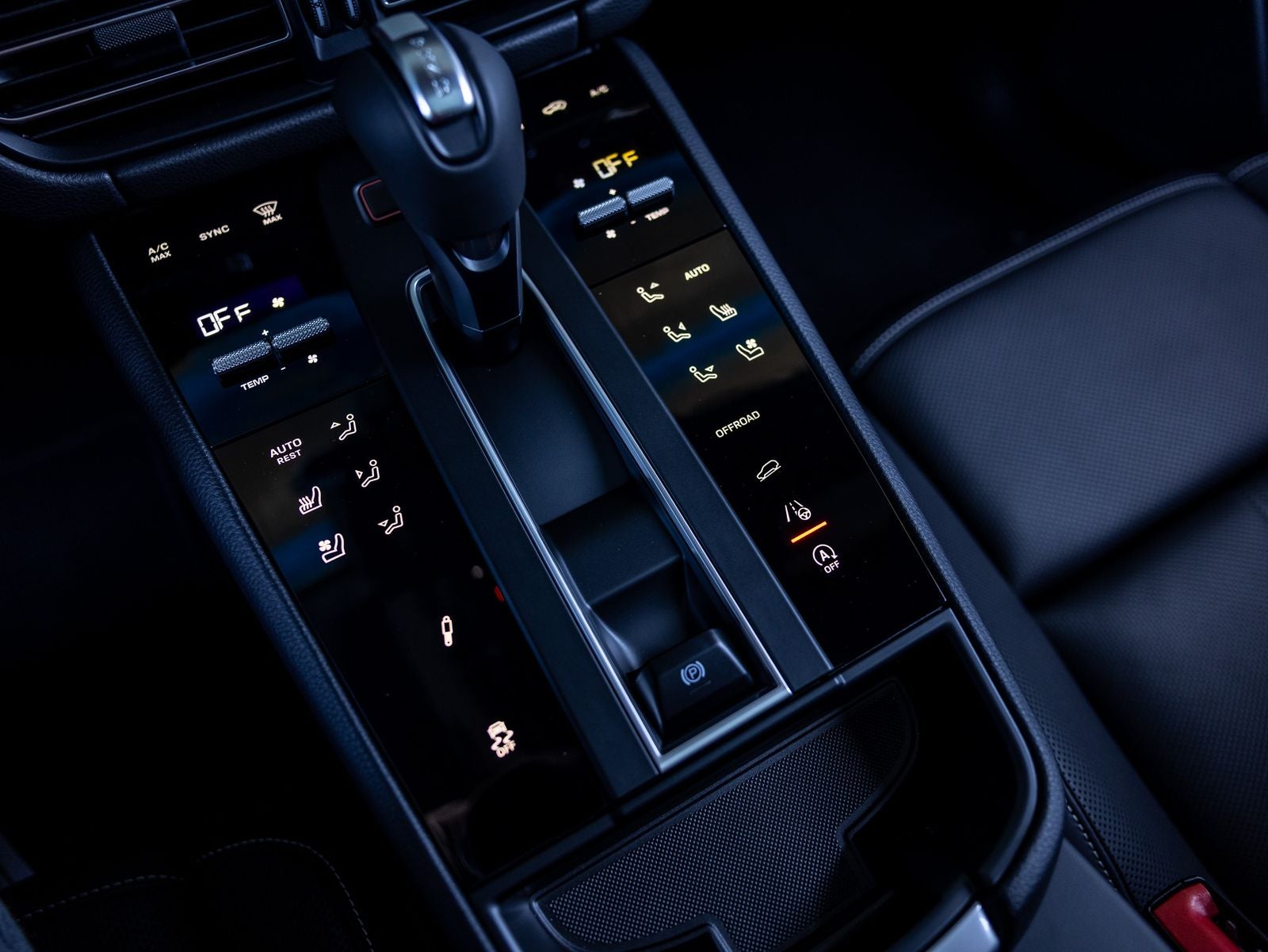 2026 Porsche Macan Macan T