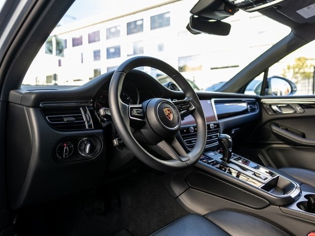 2025 Porsche Macan Macan