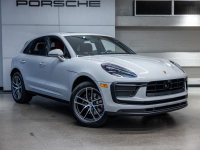 2026 Porsche Macan Base