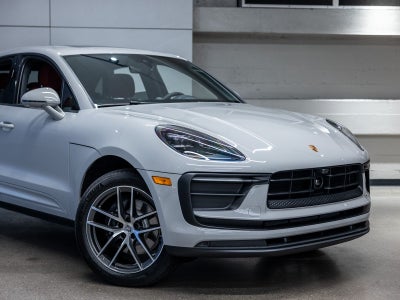 2026 Porsche Macan Base