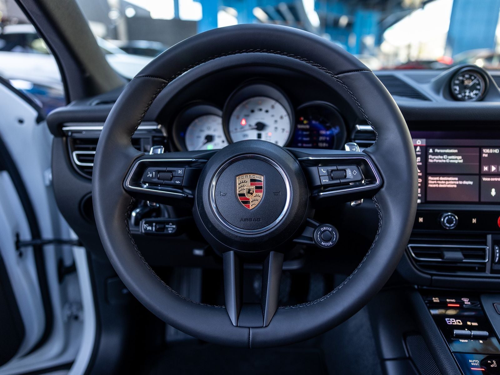2026 Porsche Macan Macan