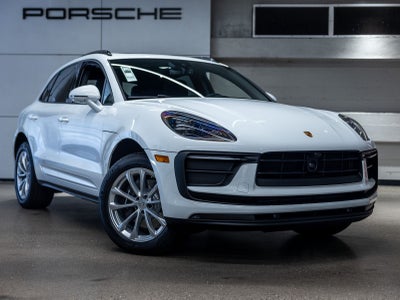 2026 Porsche Macan Base