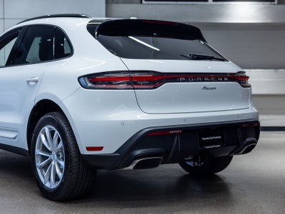 2026 Porsche Macan Base