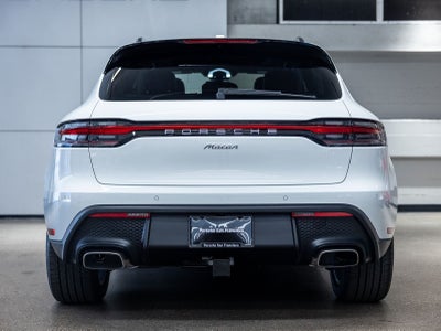 2026 Porsche Macan Base
