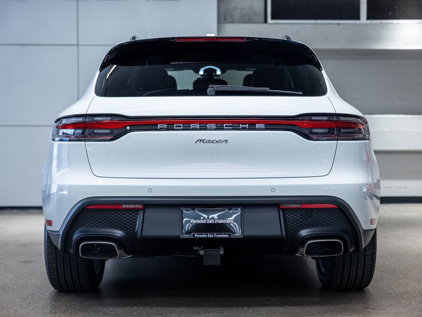 2026 Porsche Macan Base