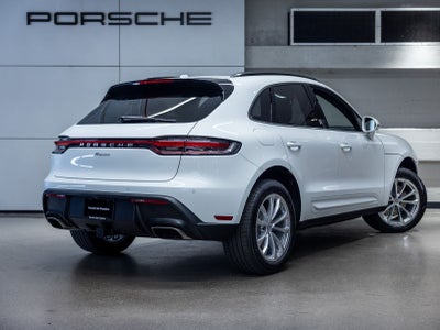 2026 Porsche Macan Base