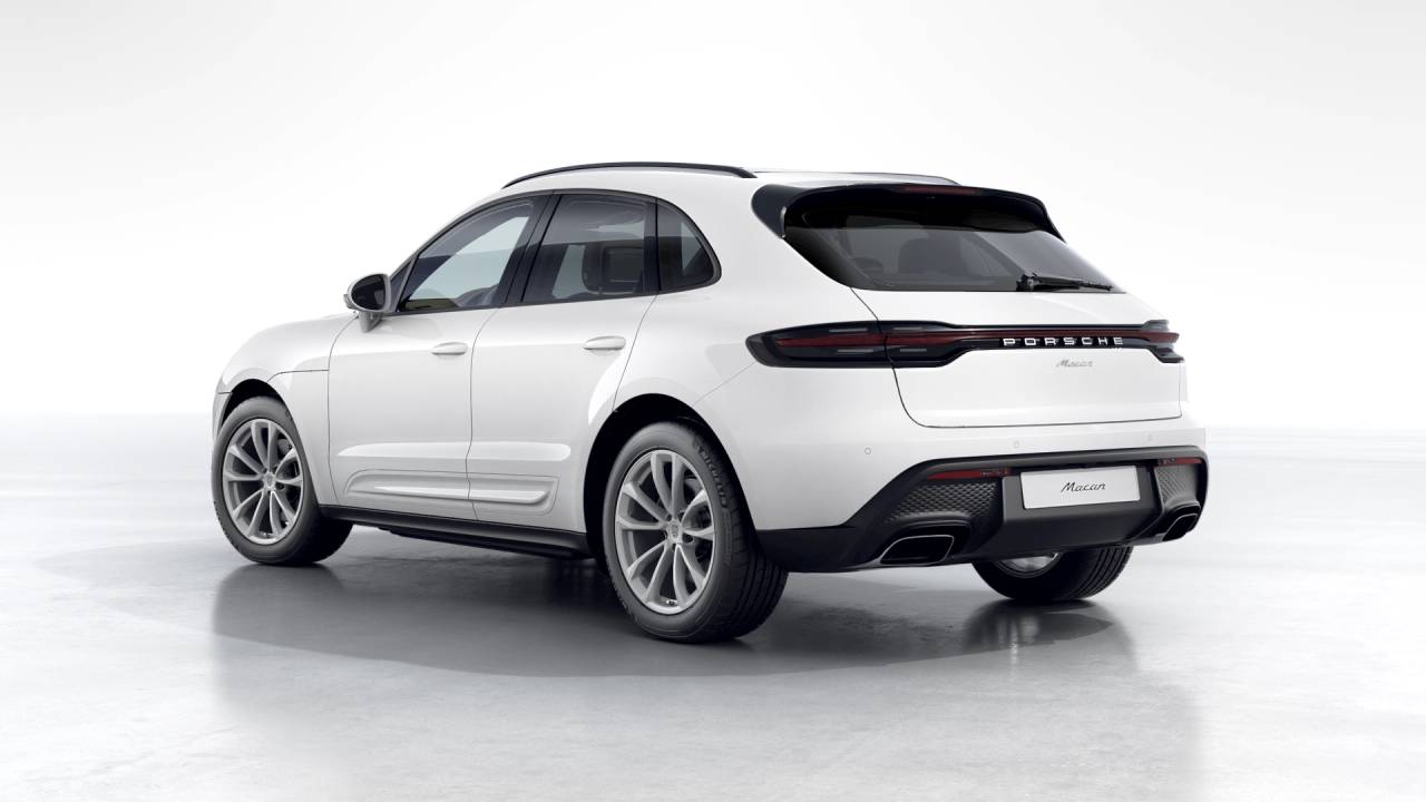 2026 Porsche Macan Base