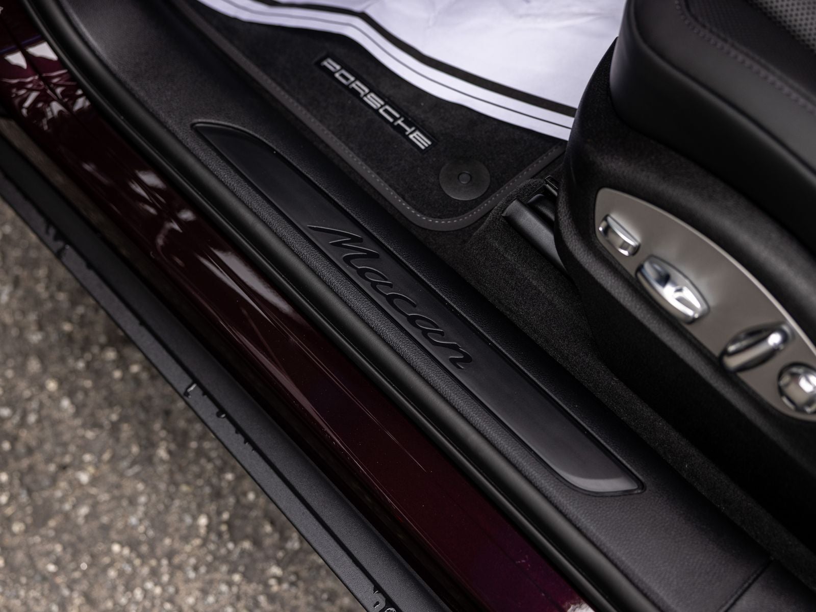 2026 Porsche Macan Macan