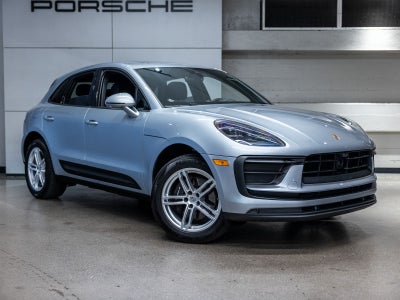 2025 Porsche Macan Base