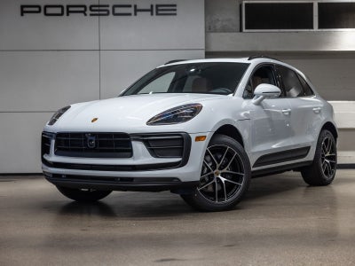 2025 Porsche Macan Base