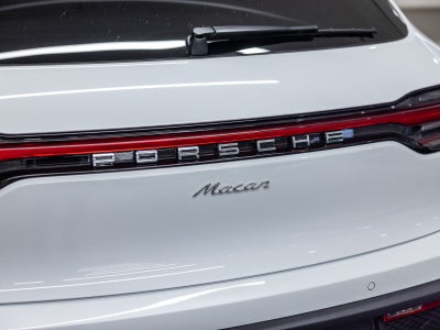 2025 Porsche Macan Base