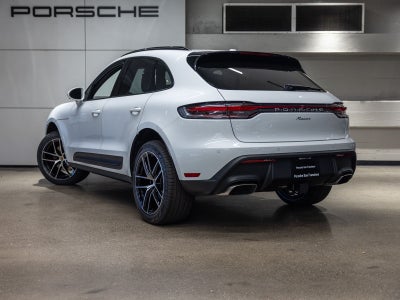 2025 Porsche Macan Base