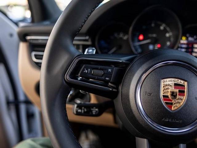2025 Porsche Macan Macan