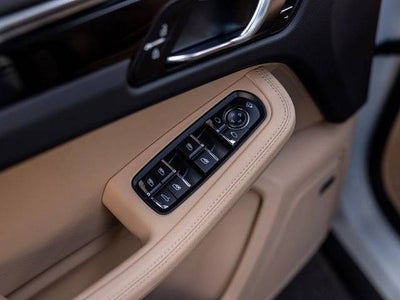2025 Porsche Macan Macan