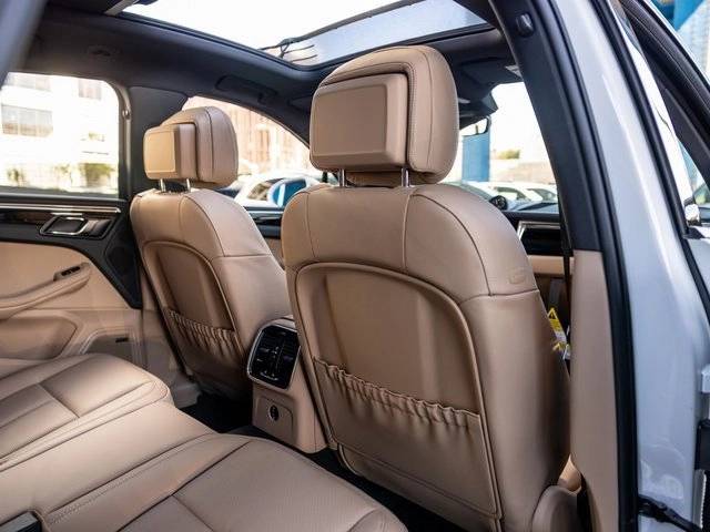 2025 Porsche Macan Macan