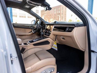 2025 Porsche Macan Macan