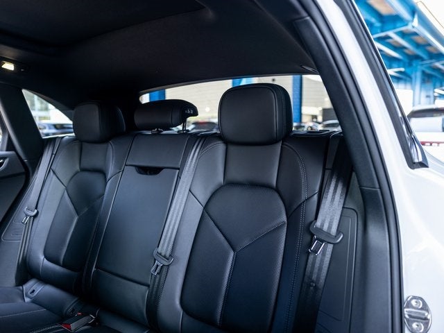 2025 Porsche Macan Macan